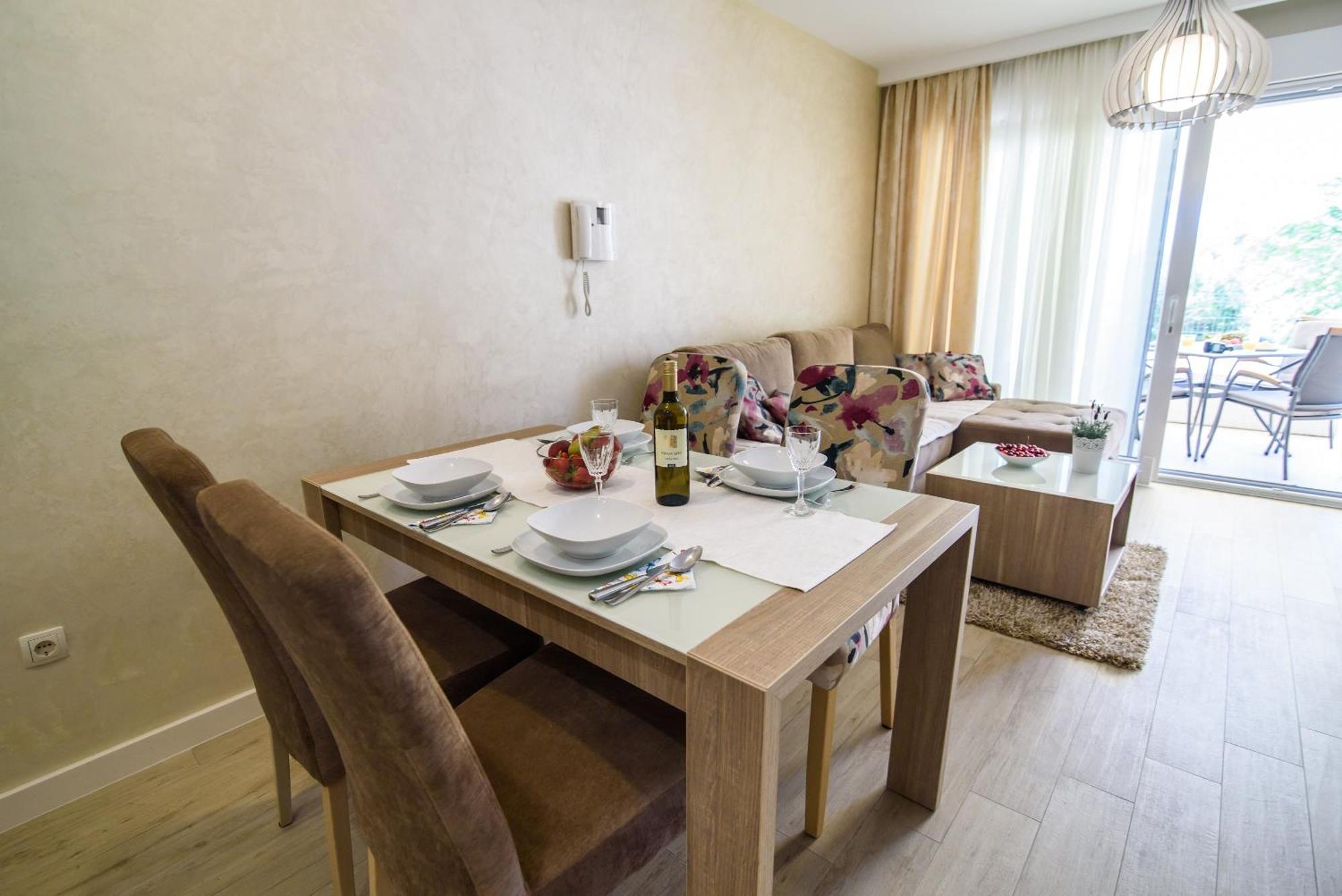 Apartments Leone Lukas Promajna Zimmer foto